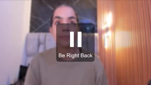Roxanna online show from 09/11/25, 11:54