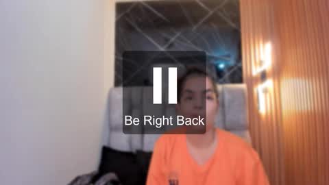 Roxanna online show from 09/17/25, 10:50