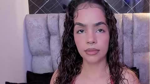 Roxanna online show from 10/08/25, 11:41