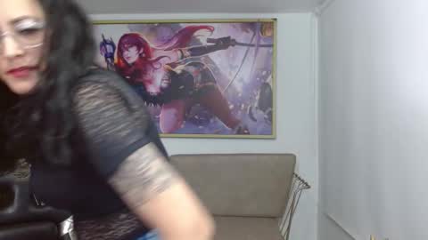 Roxanne online show from 11/01/25, 08:11