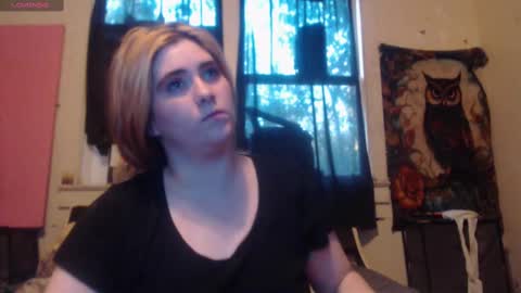 Snapshot of roxanneroulette chatting on 09/28/25, 11:21 Silver online show from 09/28/25, 11:21