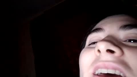 Snapshot of roxanneroulette chatting on 06/13/26, 10:46 Silver online show from 06/13/26, 10:46