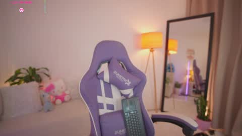  R O X I E  online show from 06/22/26, 06:05