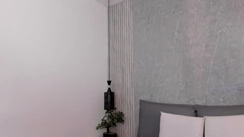 Roxie  online show from 12/30/24, 11:59