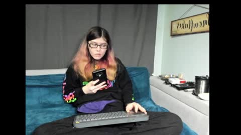 roxihazeleyes online show from 01/10/25, 10:17
