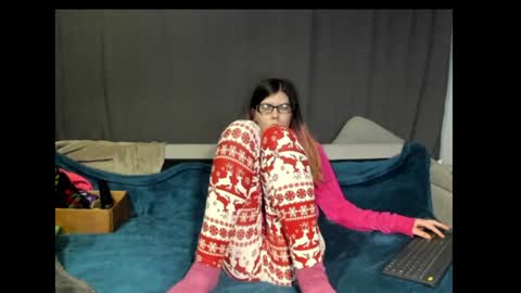 roxihazeleyes online show from 01/17/25, 01:57