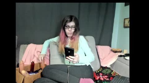 roxihazeleyes online show from 01/27/25, 06:19
