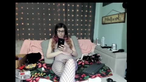 roxihazeleyes online show from 02/01/25, 04:46