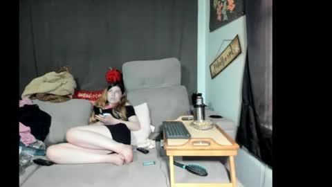 roxihazeleyes online show from 05/26/26, 02:13