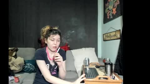 roxihazeleyes online show from 06/08/26, 12:36