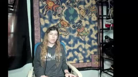 roxihazeleyes online show from 06/15/26, 12:18