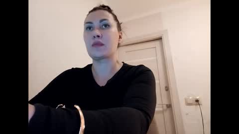 Snapshot of roxolanaa_sexy chatting on 12/30/24, 08:04 ROXOLANAA SEXY online show from 12/30/24, 08:04