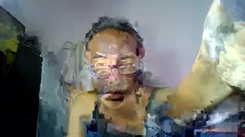 Snapshot of roxtrave chatting on 09/20/25, 07:04 roxtrave online show from 09/20/25, 07:04