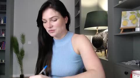 roxxiejet online show from 11/07/25, 09:09