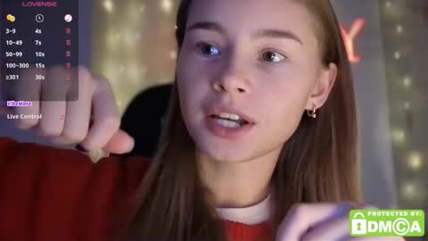 Snapshot of roxxxie_reid chatting on 12/22/25, 09:45 Roxieex ABBY online show from 12/22/25, 09:45