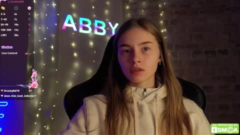 Snapshot of roxxxie_reid chatting on 02/27/26, 08:31 Roxieex ABBY online show from 02/27/26, 08:31