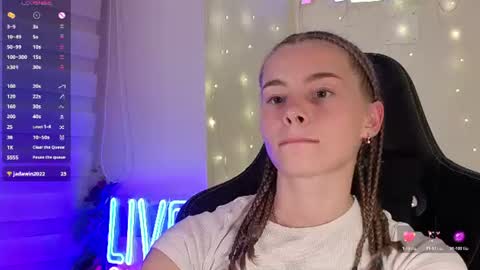 Snapshot of roxxxie_reid chatting on 06/12/26, 09:35 Roxieex ABBY online show from 06/12/26, 09:35