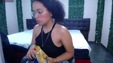 Snapshot of roxxyblack01 chatting on 06/07/26, 12:59 Roxxy online show from 06/07/26, 12:59