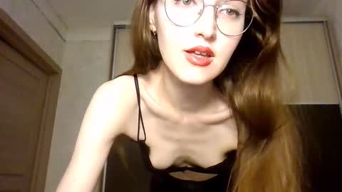 Snapshot of roxxywharton chatting on 11/21/25, 06:23 Roxxy Wharton online show from 11/21/25, 06:23