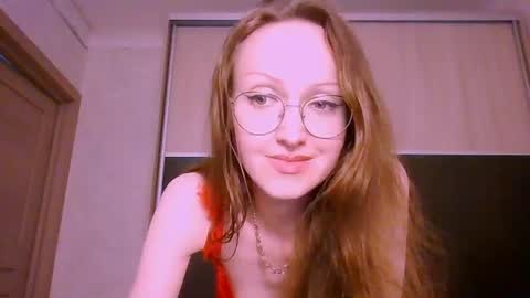 Snapshot of roxxywharton chatting on 06/10/26, 12:37 Roxxy Wharton online show from 06/10/26, 12:37