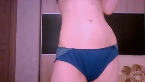 Snapshot of roxxywharton chatting on 06/14/26, 11:56 Roxxy Wharton online show from 06/14/26, 11:56