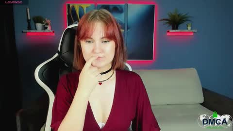 Roxy fiery online show from 09/19/25, 08:05