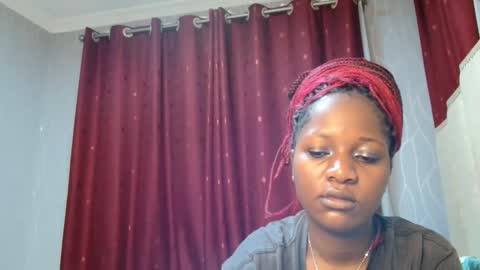 Snapshot of roxy_heather chatting on 02/11/26, 03:00 Roxy online show from 02/11/26, 03:00