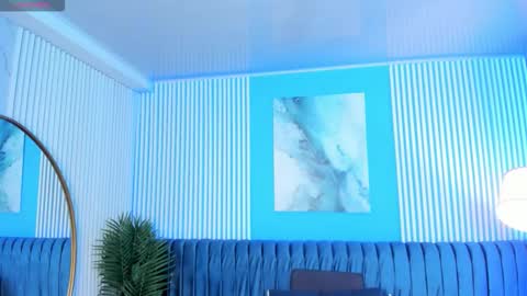 Roxy hell online show from 09/28/25, 12:54