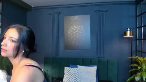 Snapshot of roxy_hell chatting on 02/07/26, 12:20 Roxy hell online show from 02/07/26, 12:20
