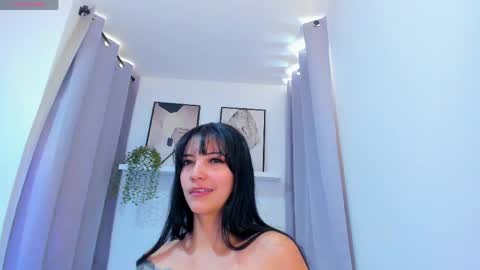 Snapshot of roxy_hell chatting on 04/10/26, 08:02 Roxy hell online show from 04/10/26, 08:02
