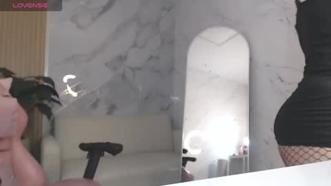 Snapshot of roxy_luxe_tf chatting on 03/07/26, 01:41 Roxy online show from 03/07/26, 01:41