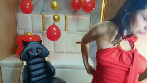 Snapshot of roxy_luxe_tf chatting on 03/19/26, 01:48 Roxy online show from 03/19/26, 01:48