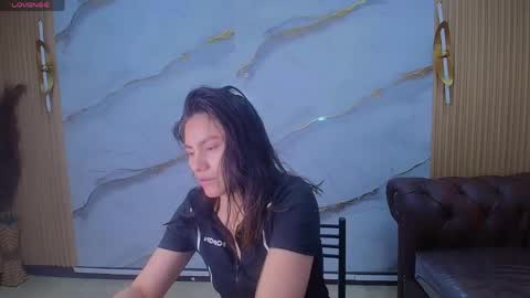 Snapshot of roxy_luxe_tf chatting on 06/02/26, 12:40 Roxy online show from 06/02/26, 12:40