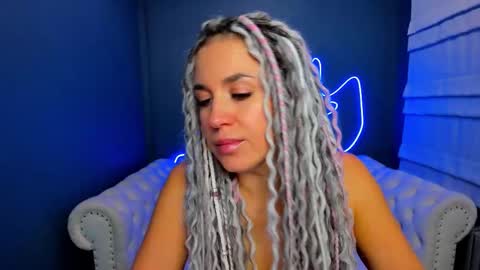 Roxy online show from 10/23/25, 01:27