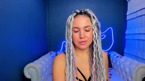 Roxy online show from 11/25/25, 02:00