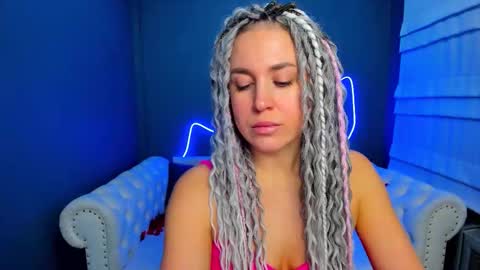 Roxy online show from 12/04/25, 02:10