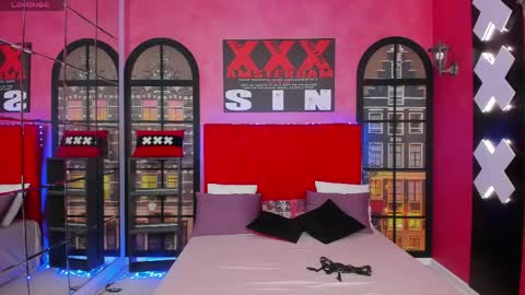 Roxy online show from 06/10/26, 01:28