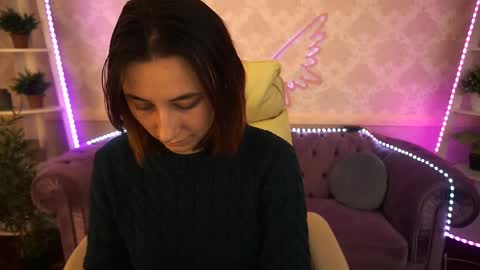 roxy_rayy online show from 12/06/24, 07:56