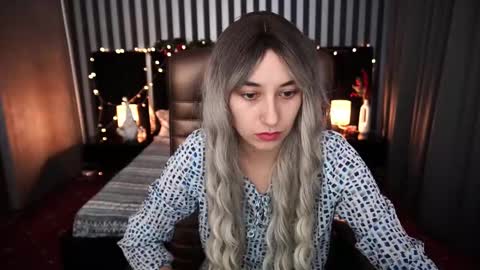 roxy_rayy online show from 01/01/25, 01:59