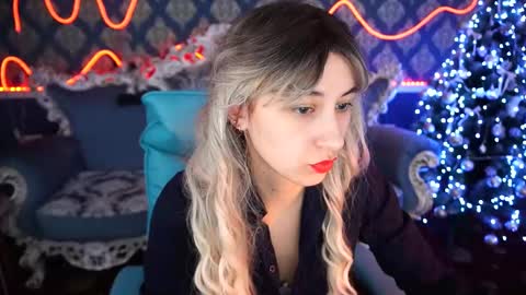 roxy_rayy online show from 01/15/25, 07:05