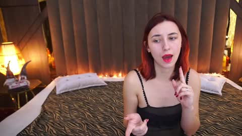 roxy_rayy online show from 01/25/25, 02:25