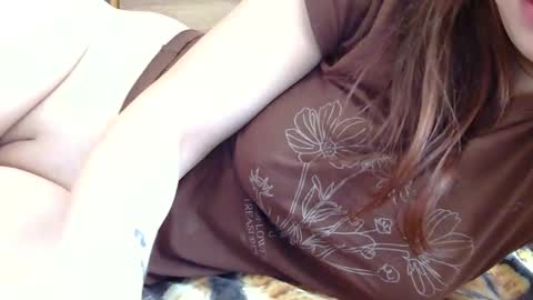 Snapshot of roxy_secrets chatting on 02/01/25, 09:32 roxy secrets online show from 02/01/25, 09:32