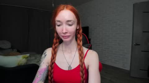 Snapshot of roxy_silver chatting on 11/10/25, 03:55 Roxy online show from 11/10/25, 03:55