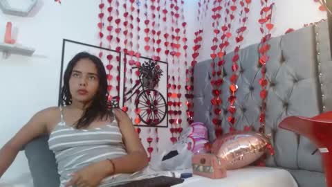 roxy_stone1 online show from 02/25/25, 11:55