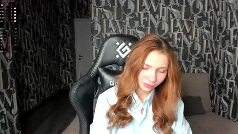 Snapshot of roxy_the_daedevill chatting on 12/18/24, 01:37 roxy_the_daedevill online show from 12/18/24, 01:37