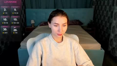 Snapshot of roxy_the_daedevill chatting on 02/07/25, 01:47 roxy_the_daedevill online show from 02/07/25, 01:47