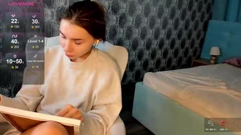 Snapshot of roxy_the_daedevill chatting on 02/07/25, 11:01 roxy_the_daedevill online show from 02/07/25, 11:01