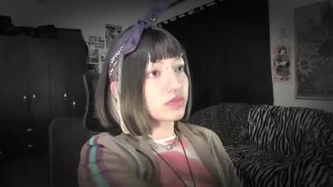 Roxy Independient model Help me to reach 50 thumbs up online show from 07/07/26, 01:08