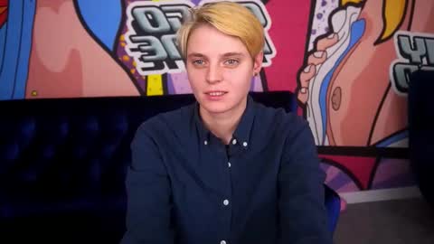 Snapshot of roxyflames chatting on 12/01/25, 02:22 roxyflames online show from 12/01/25, 02:22