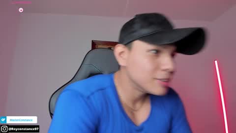 Snapshot of roy__constance chatting on 10/04/25, 04:32 Roy Constance online show from 10/04/25, 04:32